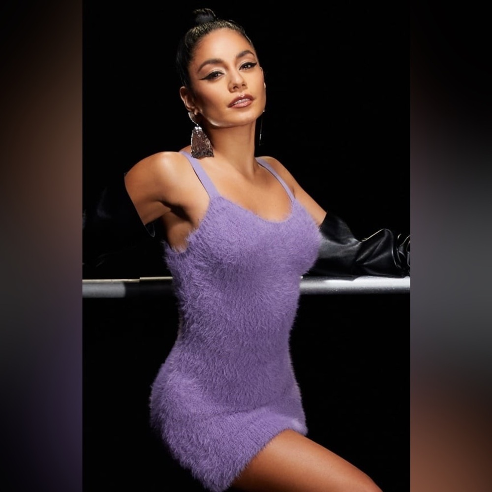 FABLETICS - 90's mini dress in Violetta.